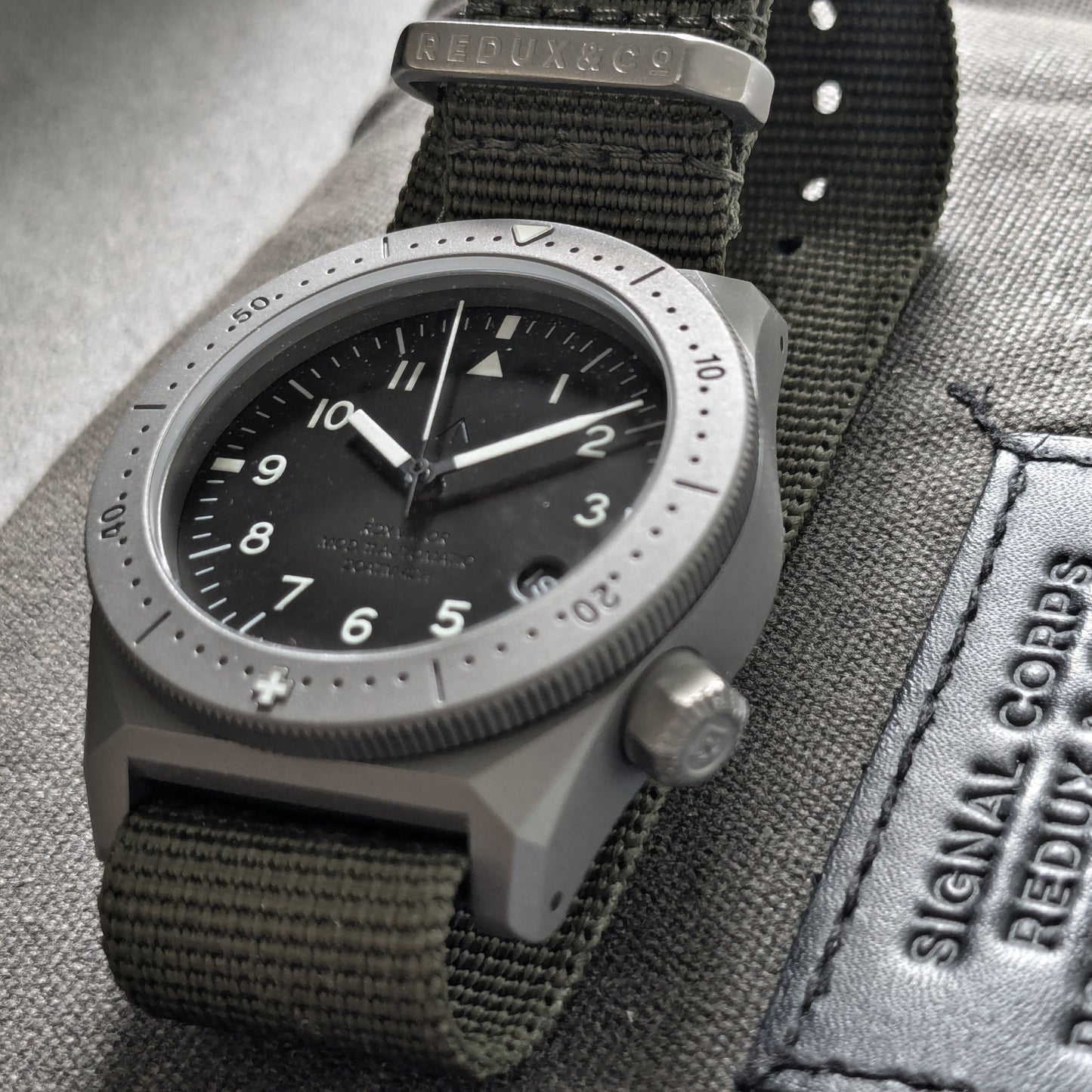 VALOR Model 11 Date Titanium grade 5