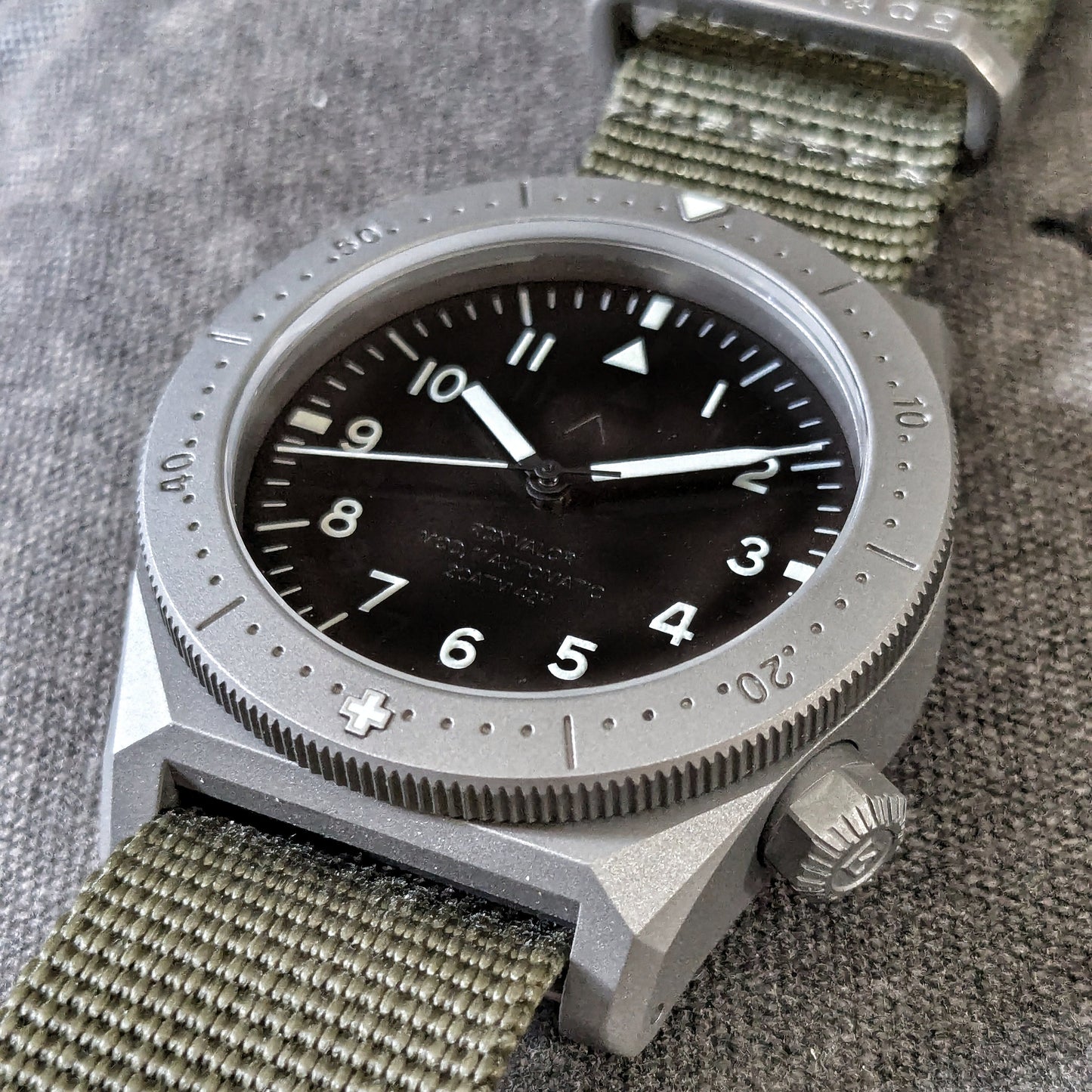 VALOR Model 11 No Date Titanium grade 5