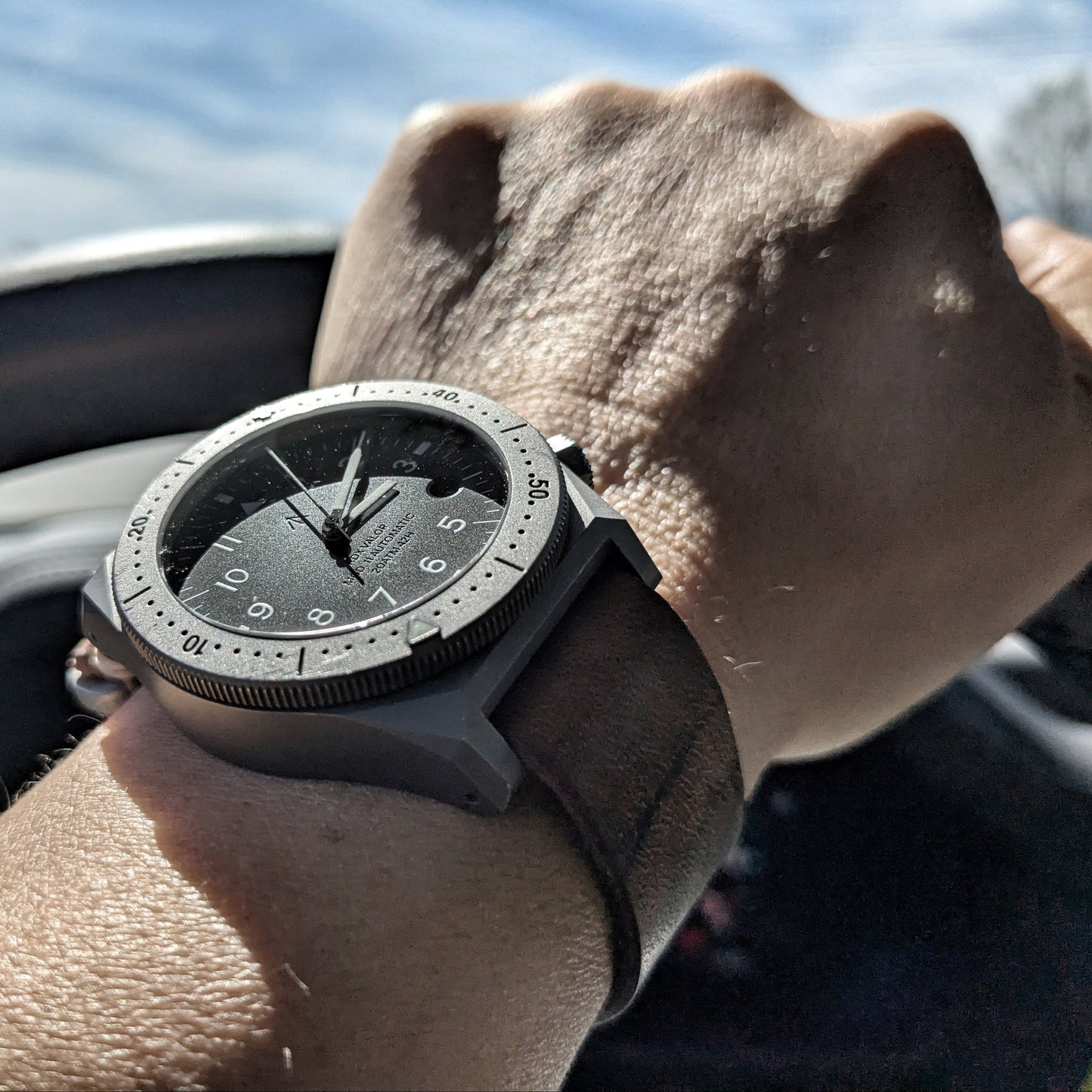 VALOR Model 11 Titanium Grade 5 Date