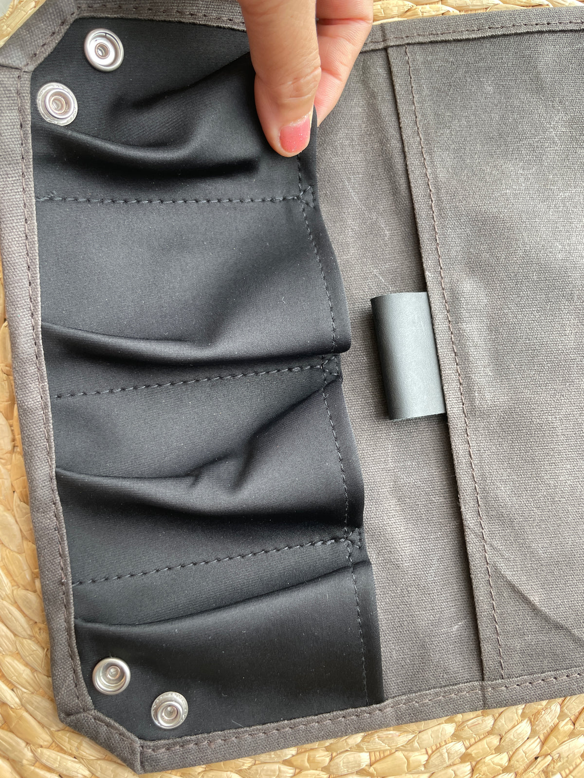 REDUX Valet Mission Pouch stretch pocket detail